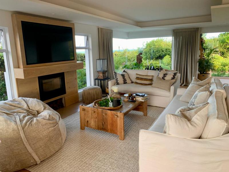 To Let 4 Bedroom Property for Rent in Brackenridge Western Cape